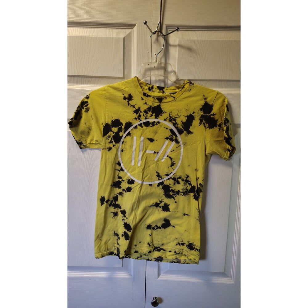 Twenty One Pilots Small Yellow Black Tie Dye Graphic Band T-Shirt Trench Era